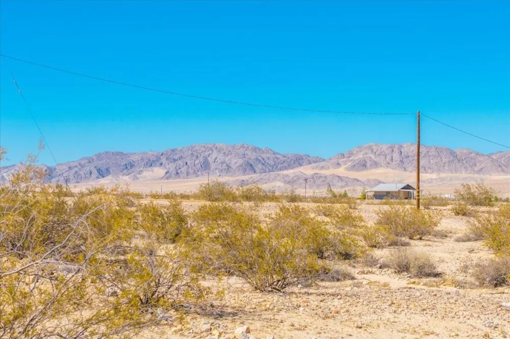 69589 Presswood Road 29 Palms, CA 92277
