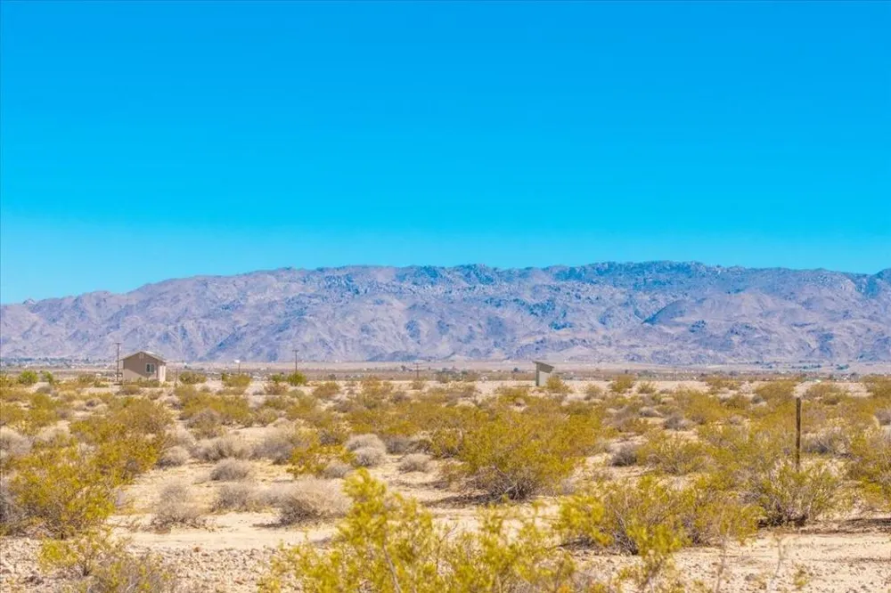 69589 Presswood Road 29 Palms, CA 92277