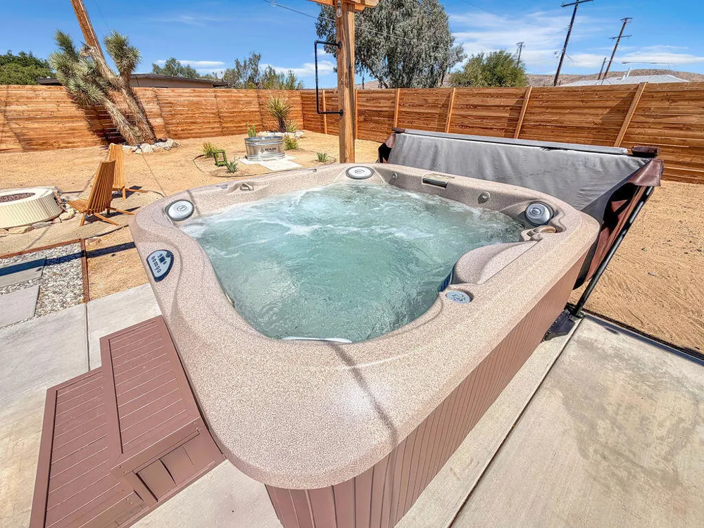 62046 Mountain View Circle Joshua Tree, CA 92252
