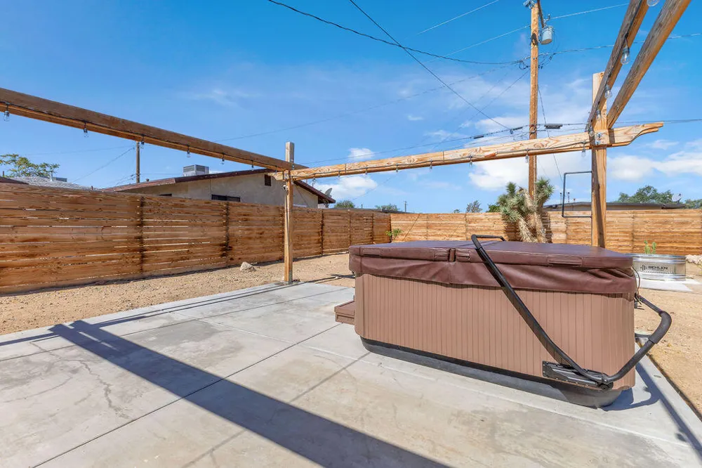 62046 Mountain View Circle Joshua Tree, CA 92252