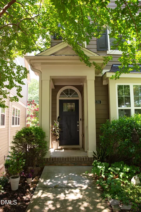 130 S Camellia Street
