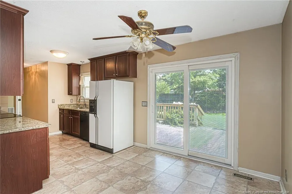 3391 Hawthorne Street Hope Mills, NC 28348