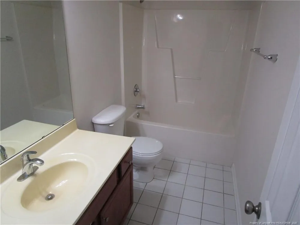 4110 Craigwood Lane Hope Mills, NC 28348