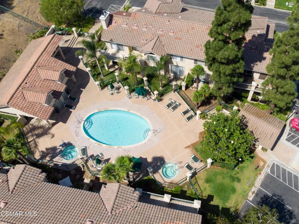 275 Ridgeton Lane #B Simi Valley, CA 93065