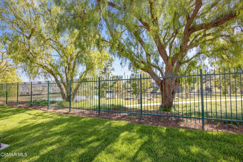 275 Ridgeton Lane #B Simi Valley, CA 93065