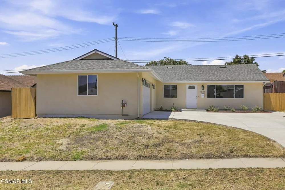 1307 Clay Avenue Ventura, CA 93004