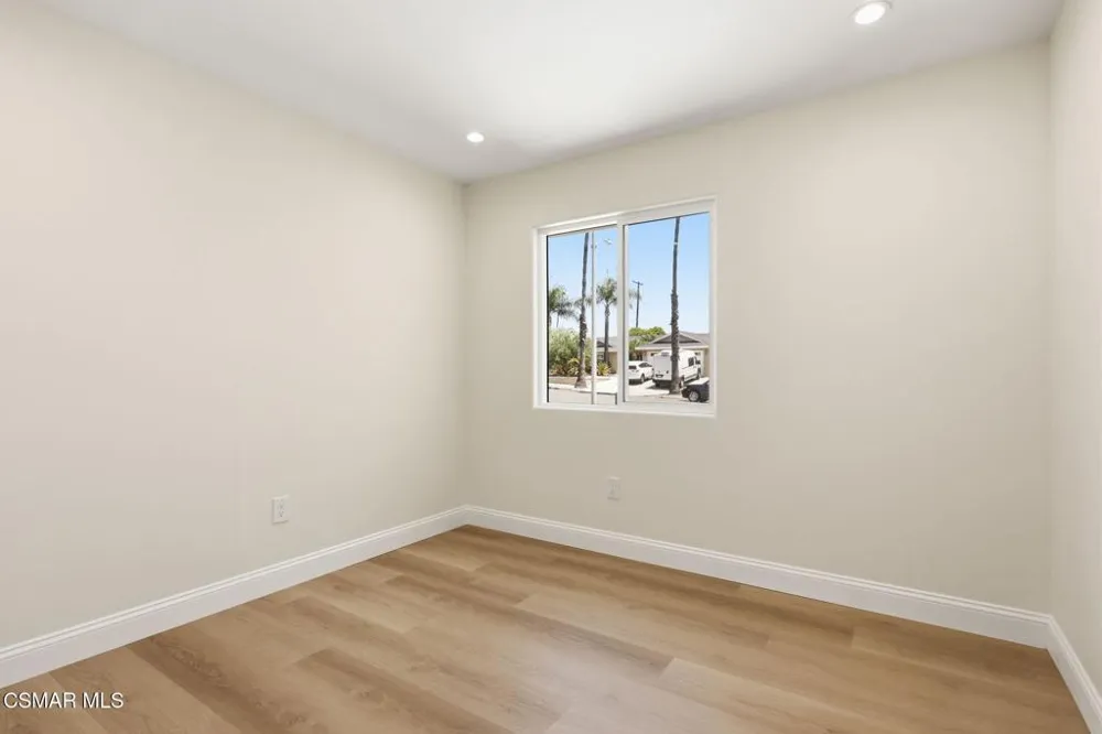 1307 Clay Avenue Ventura, CA 93004