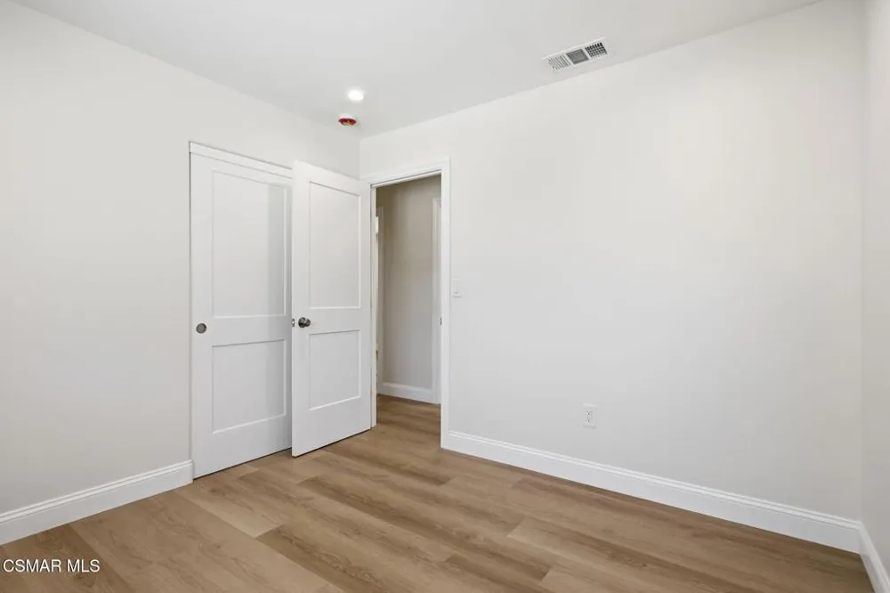 1307 Clay Avenue Ventura, CA 93004