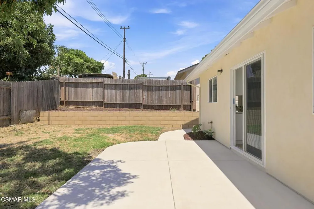 1307 Clay Avenue Ventura, CA 93004