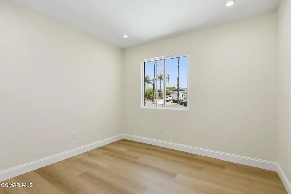 1307 Clay Avenue Ventura, CA 93004