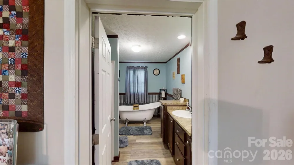 75 Pine Mount Road Weaverville, NC 28787