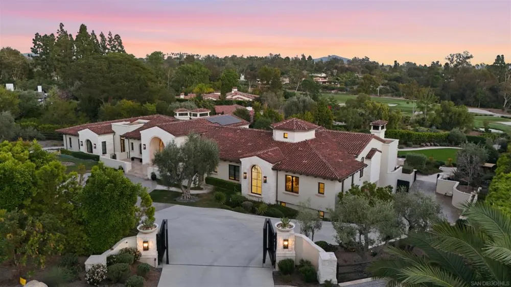 6045 Mimulus Rancho Santa Fe, CA 92067