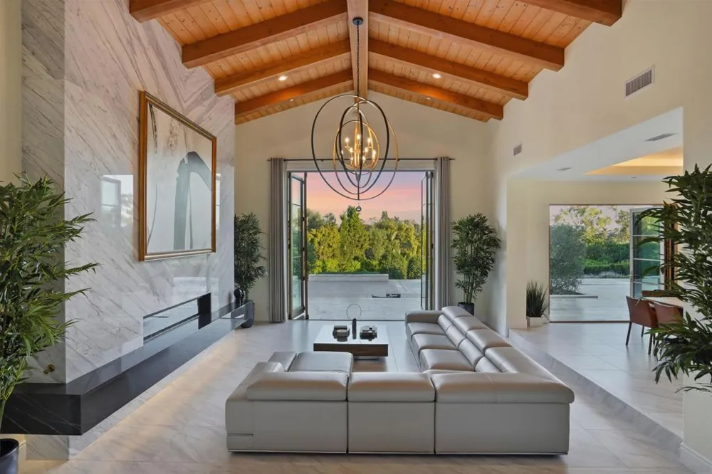 6045 Mimulus Rancho Santa Fe, CA 92067