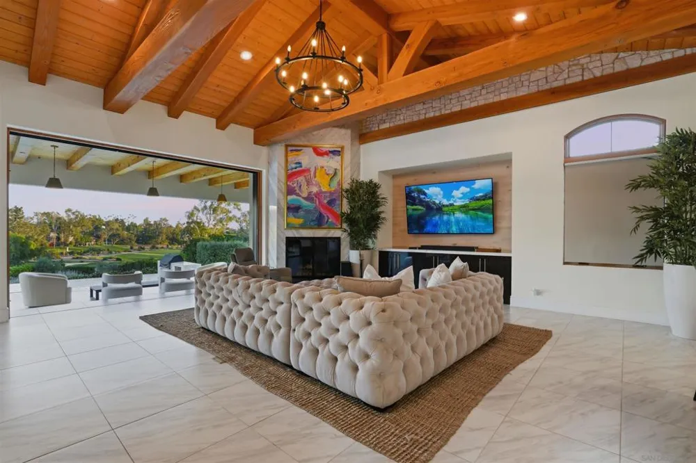 6045 Mimulus Rancho Santa Fe, CA 92067