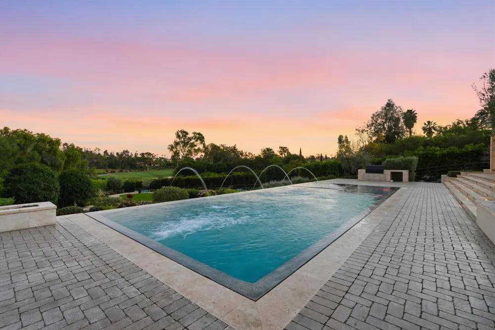 6045 Mimulus Rancho Santa Fe, CA 92067