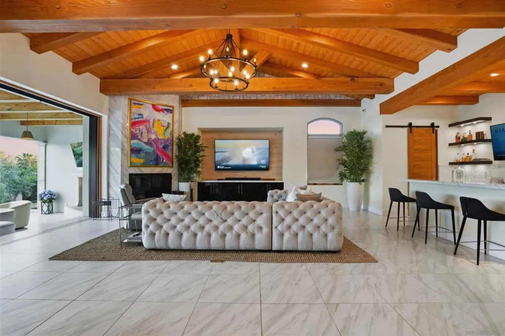 6045 Mimulus Rancho Santa Fe, CA 92067