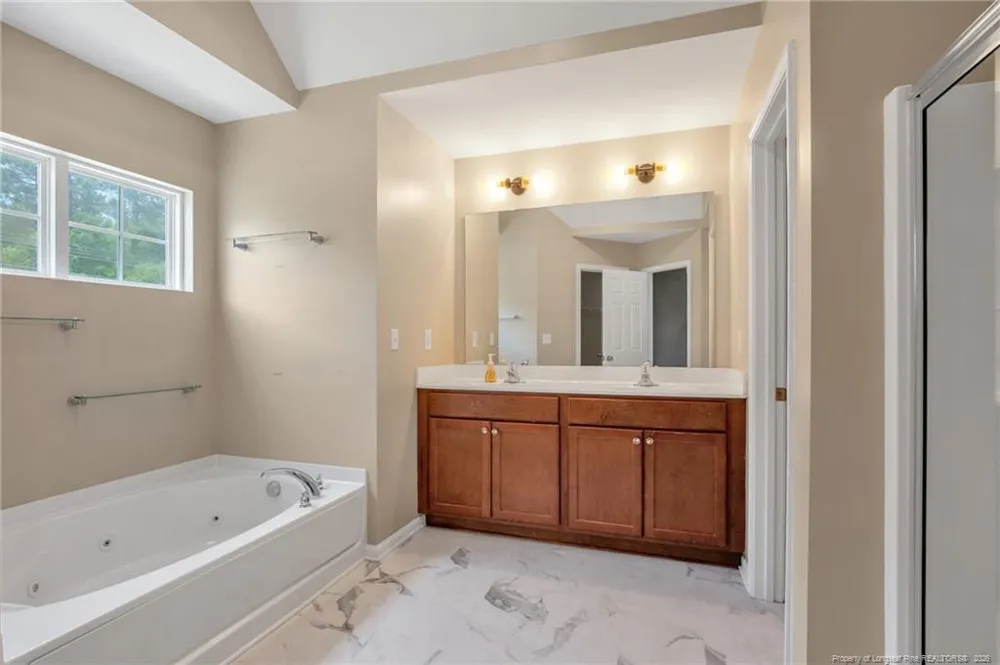 5720 Gentleman Drive Hope Mills, NC 28348