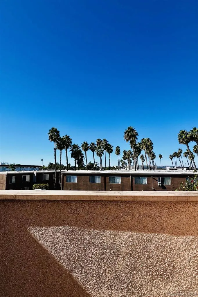 3254 Ashford St #H San Diego, CA 92111