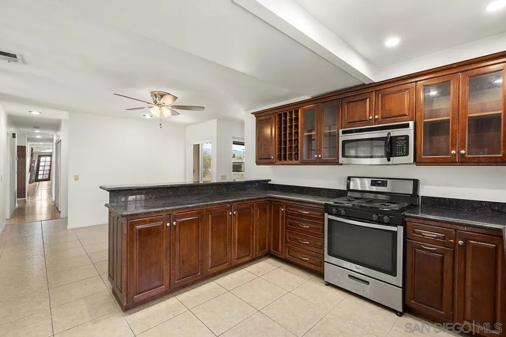 2170 Jefferson Ave Escondido, CA 92027