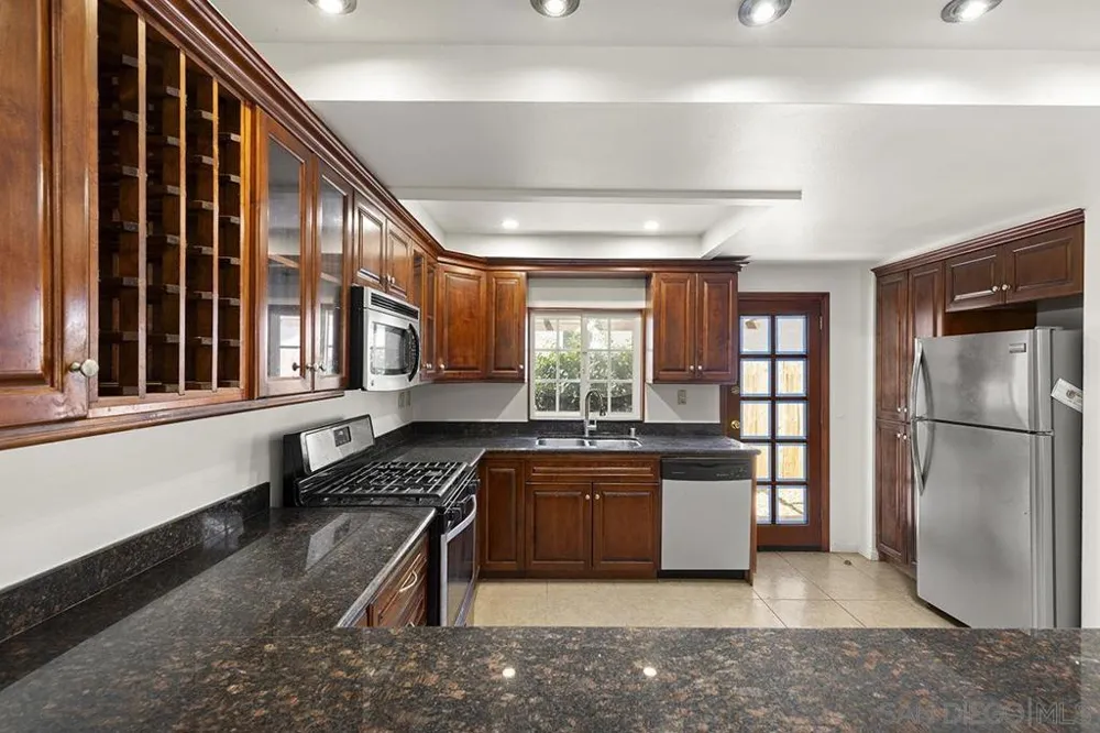 2170 Jefferson Ave Escondido, CA 92027