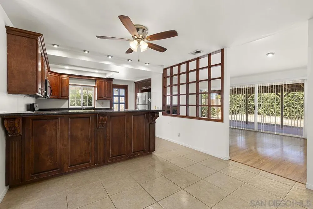 2170 Jefferson Ave Escondido, CA 92027