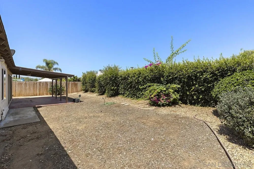 2170 Jefferson Ave Escondido, CA 92027