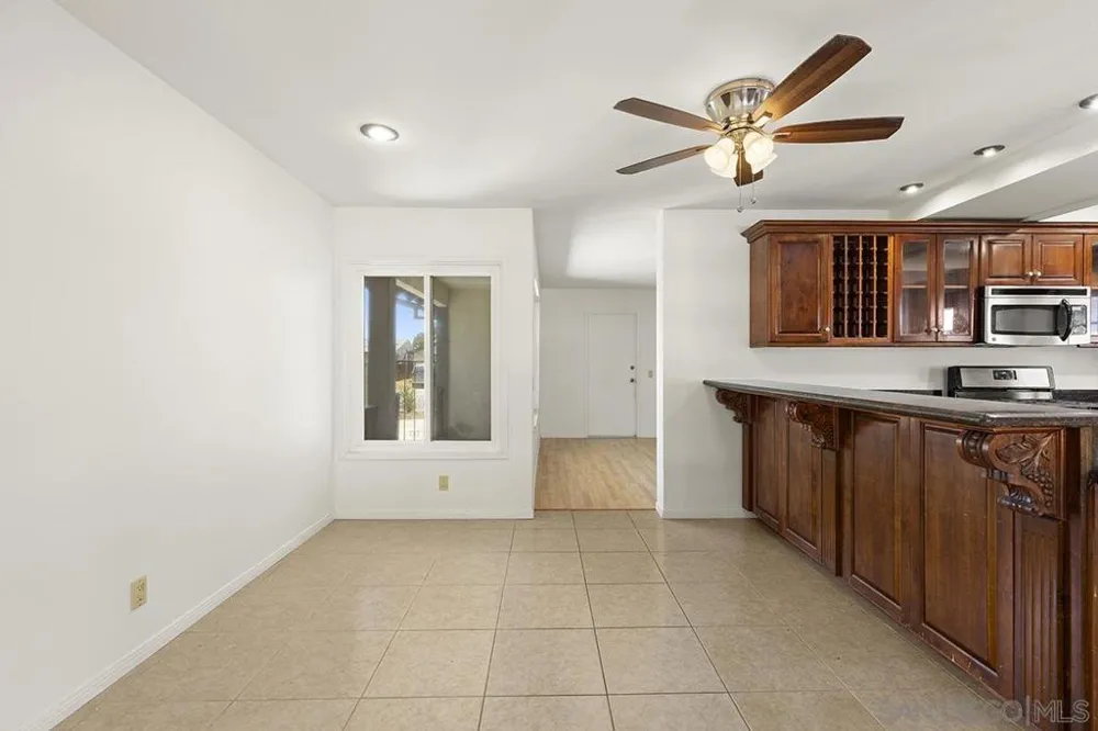 2170 Jefferson Ave Escondido, CA 92027