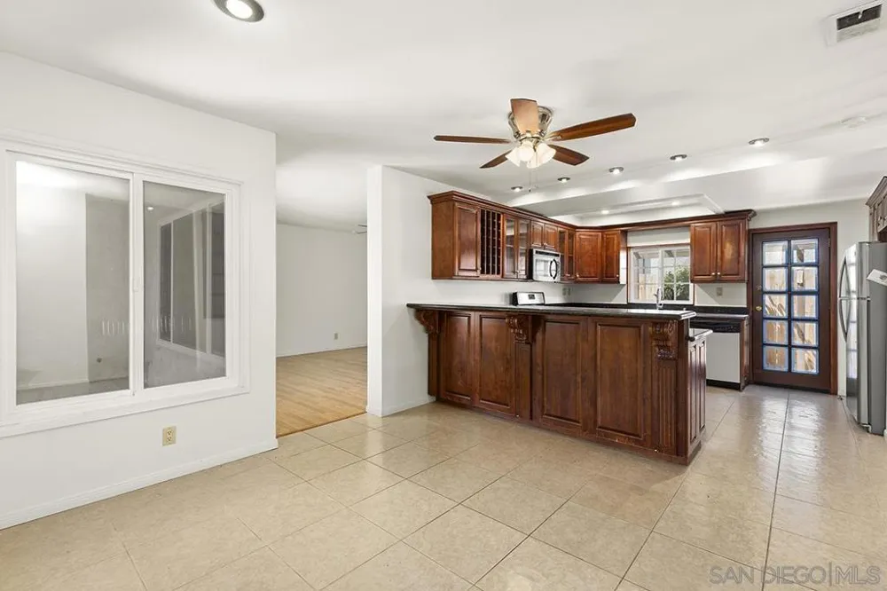 2170 Jefferson Ave Escondido, CA 92027