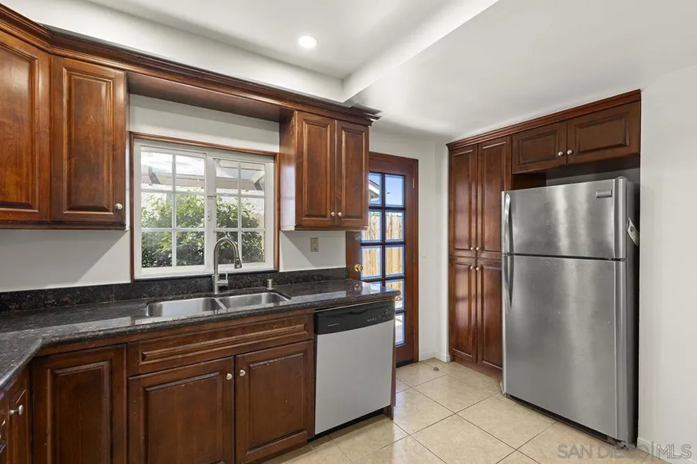 2170 Jefferson Ave Escondido, CA 92027