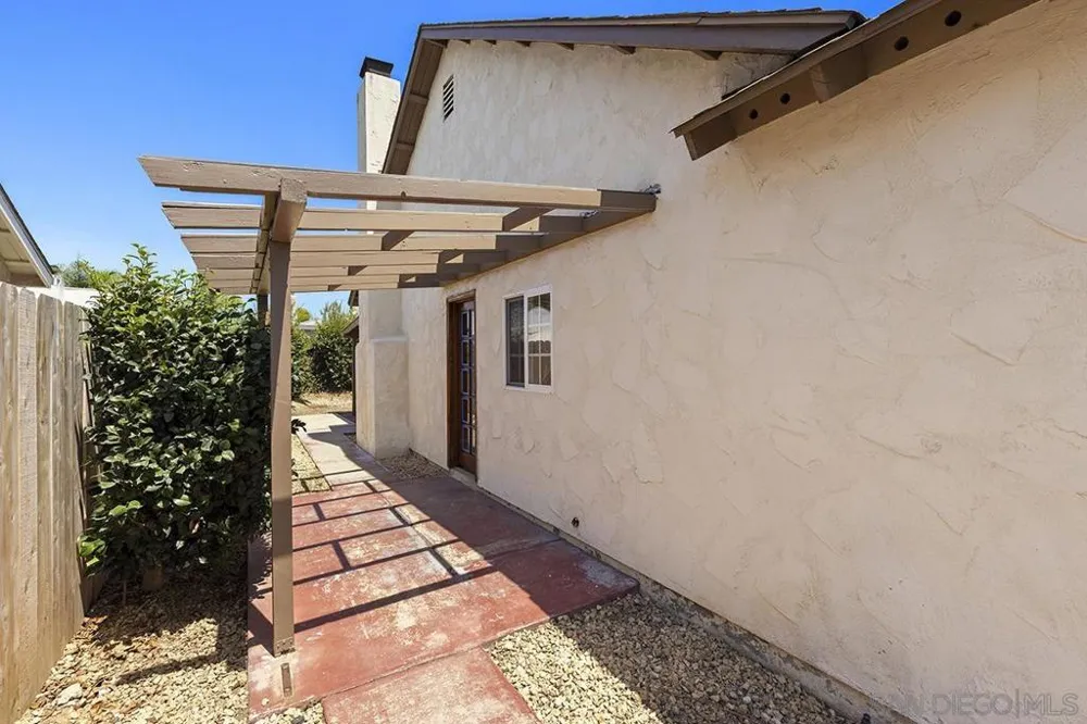 2170 Jefferson Ave Escondido, CA 92027