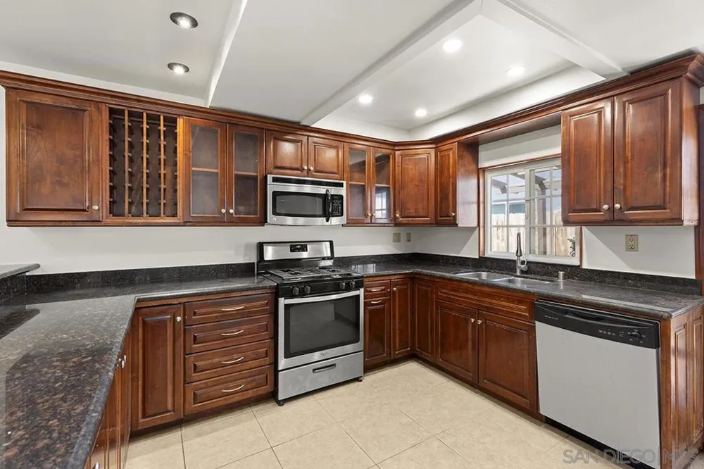 2170 Jefferson Ave Escondido, CA 92027