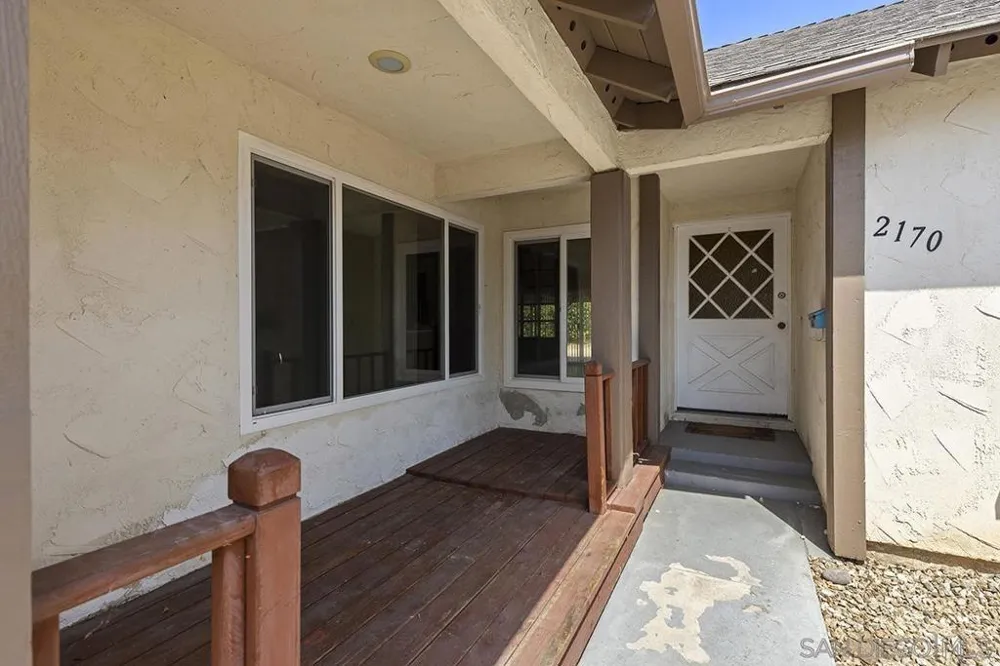 2170 Jefferson Ave Escondido, CA 92027