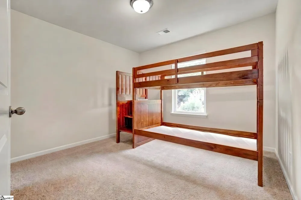 156 Queens Circle Laurens, SC 29360