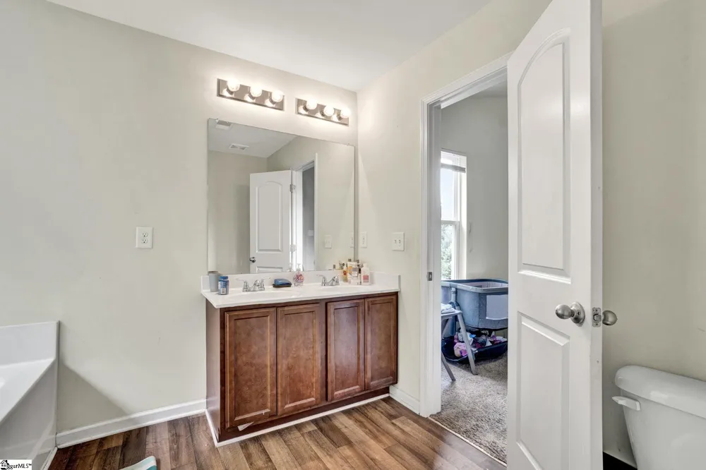 156 Queens Circle Laurens, SC 29360