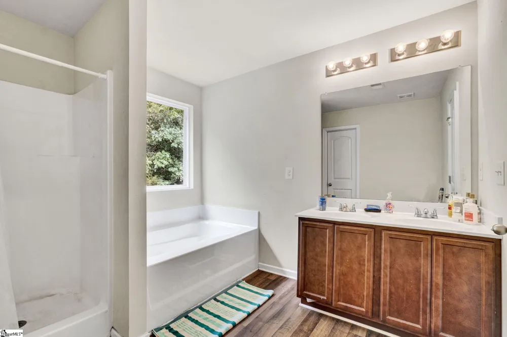 156 Queens Circle Laurens, SC 29360