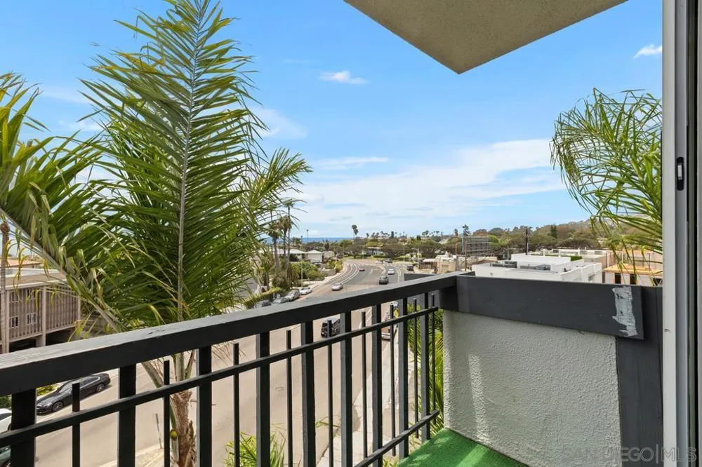 727 SAPPHIRE STREET #405 San Diego, CA 92109