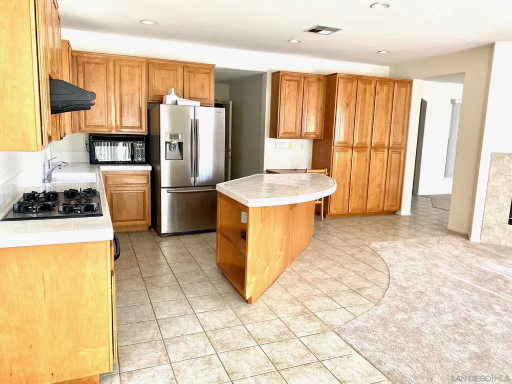 13360 Calderon Road San Diego, CA 92129