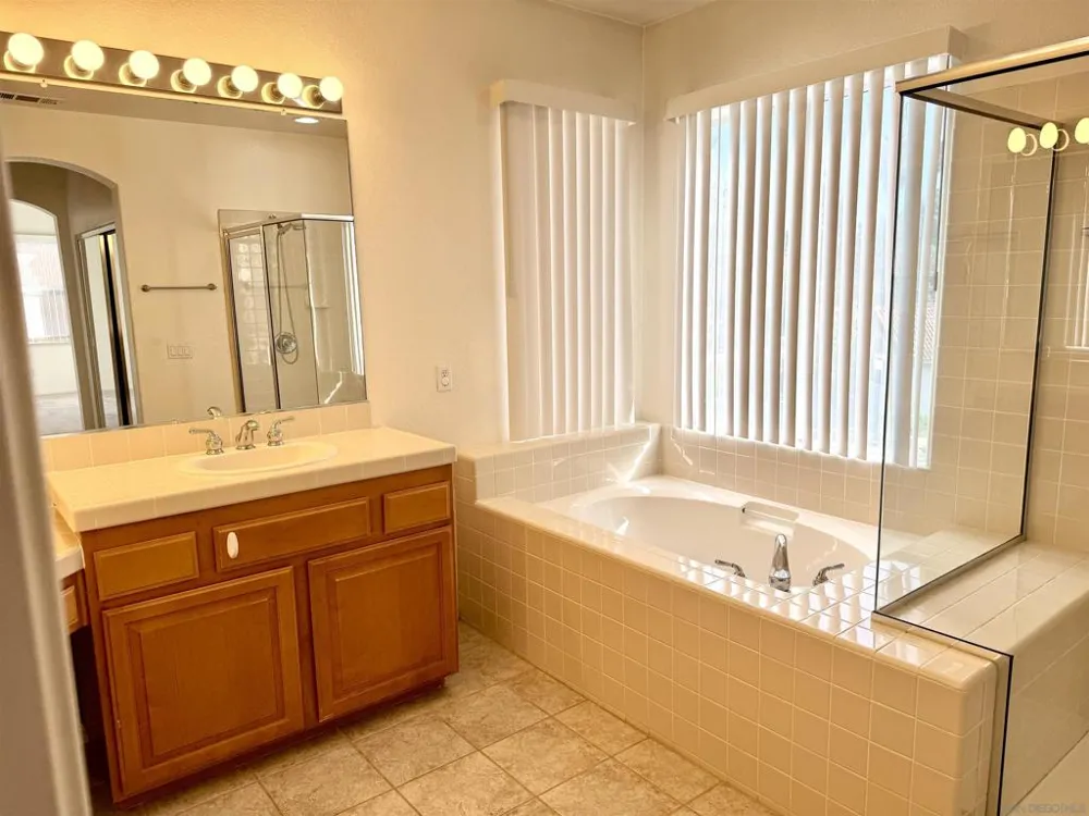 13360 Calderon Road San Diego, CA 92129