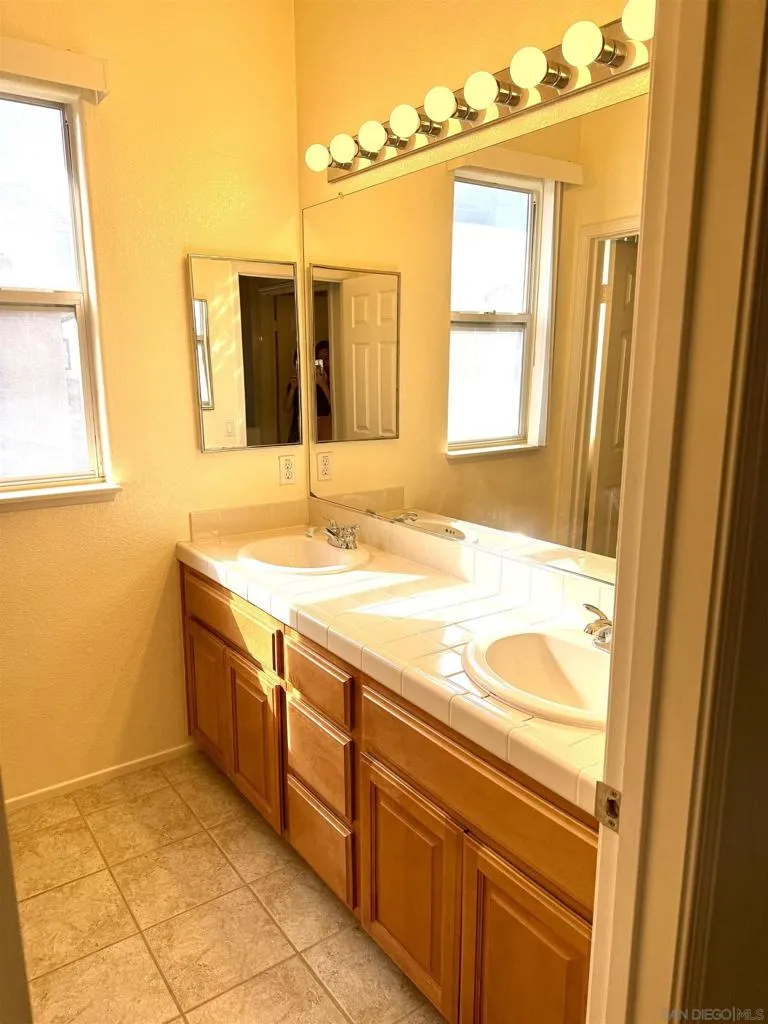 13360 Calderon Road San Diego, CA 92129