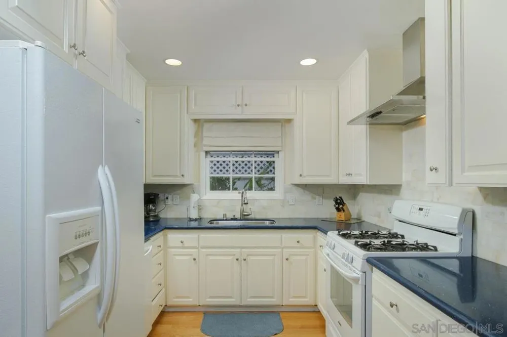 1045 Adella Coronado, CA 92118
