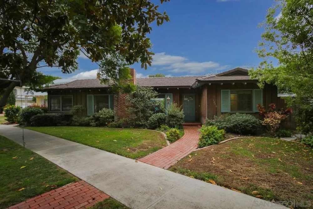 1045 Adella Coronado, CA 92118