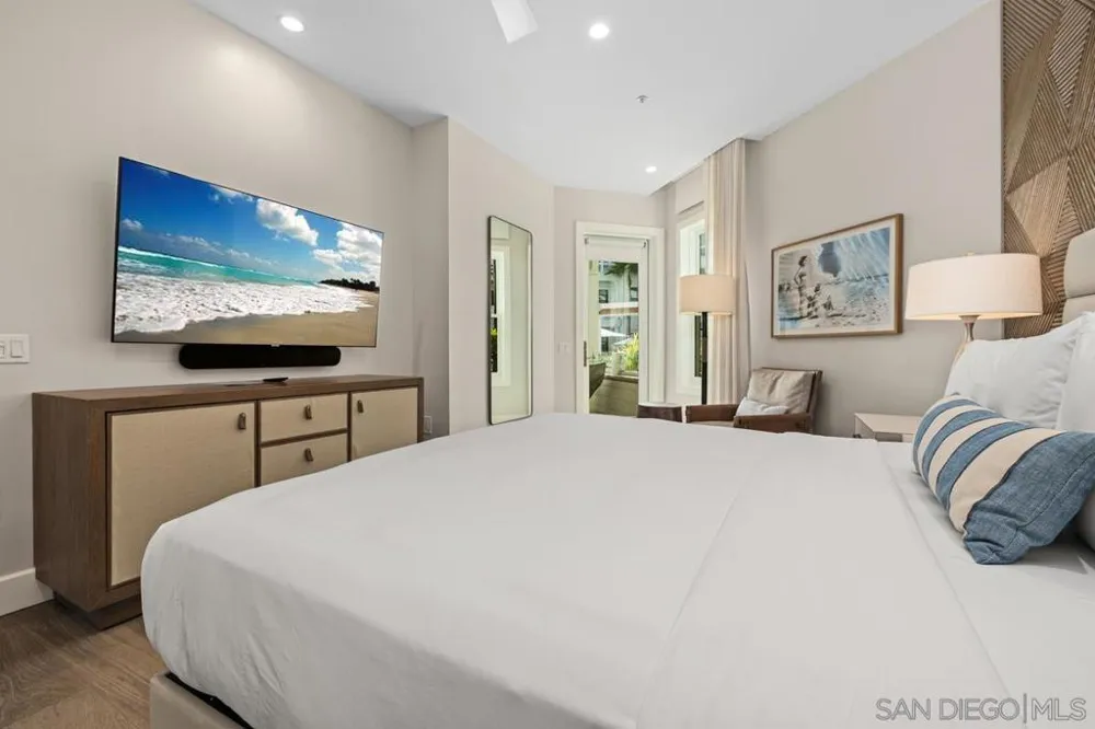 1500 Orange Ave #10 Coronado, CA 92118