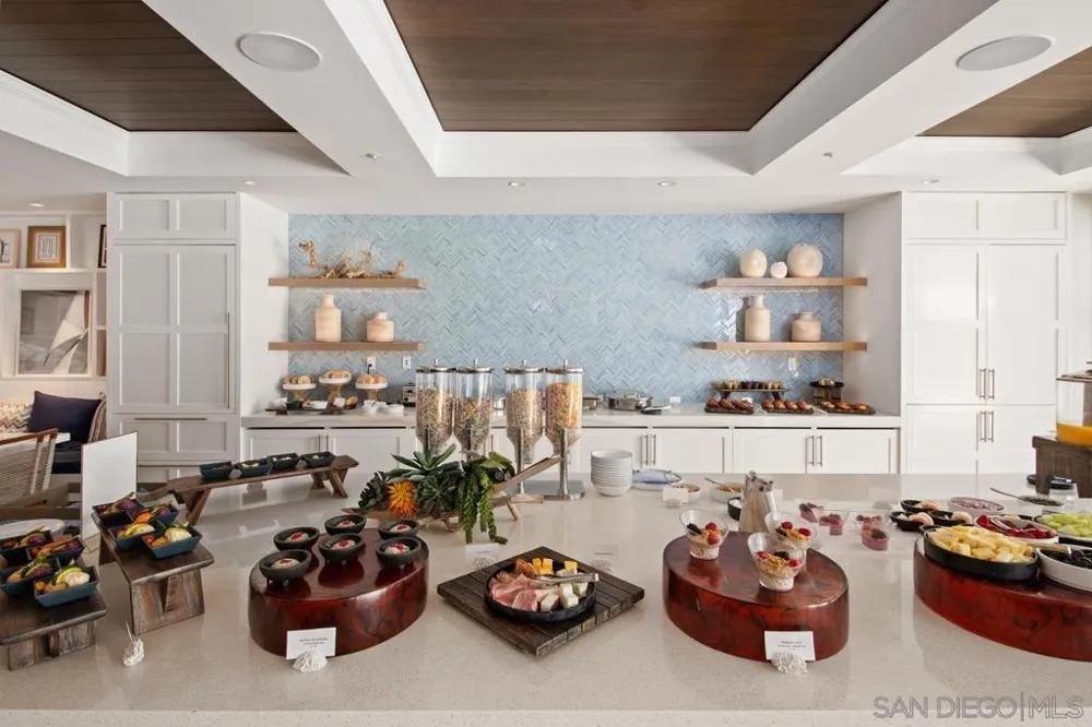 1500 Orange Ave #10 Coronado, CA 92118