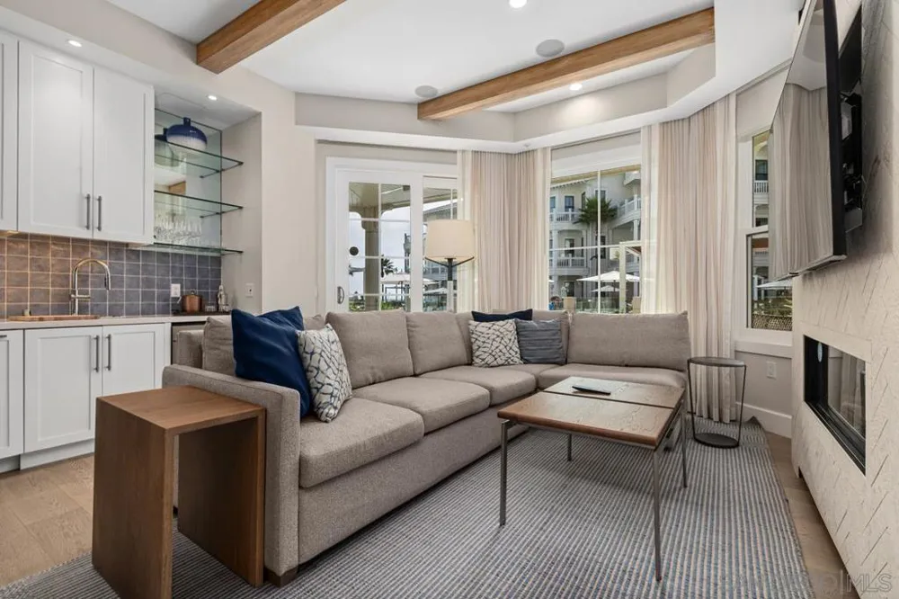 1500 Orange Ave #10 Coronado, CA 92118