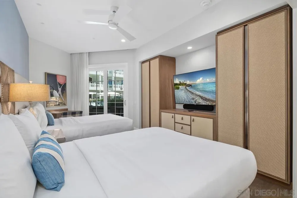 1500 Orange Ave #10 Coronado, CA 92118