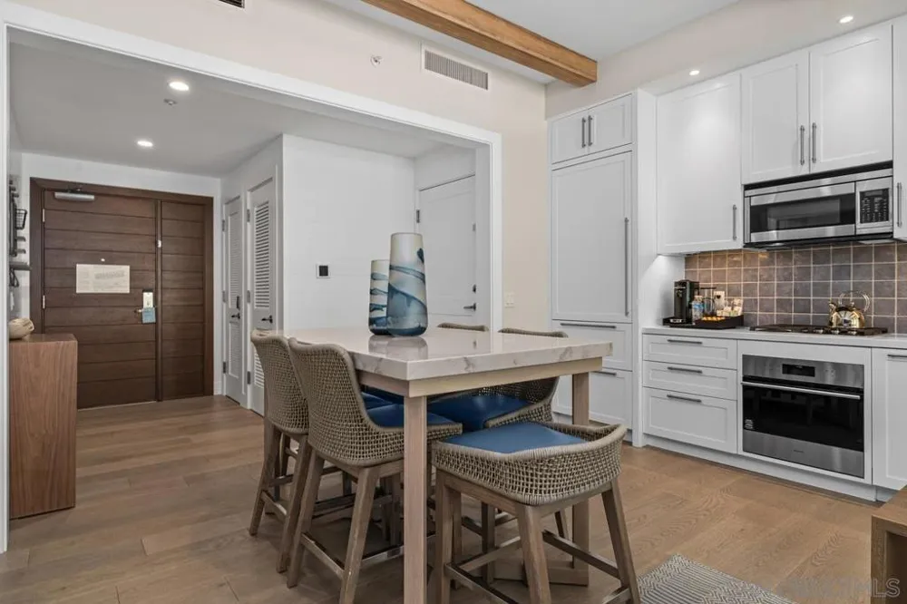 1500 Orange Ave #10 Coronado, CA 92118