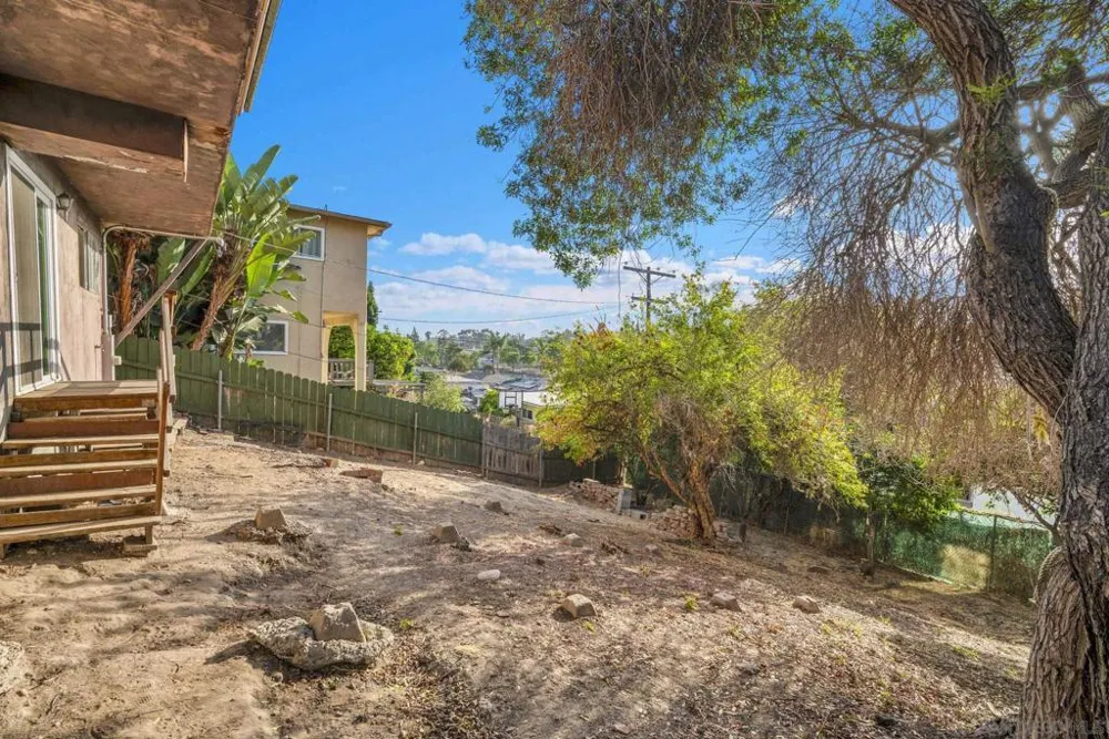 2002 Noble Street Lemon Grove, CA 91945