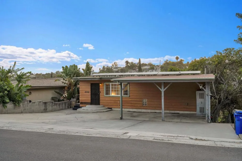 2002 Noble Street Lemon Grove, CA 91945