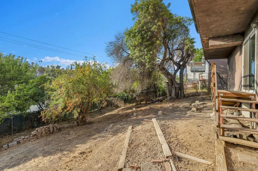 2002 Noble Street Lemon Grove, CA 91945