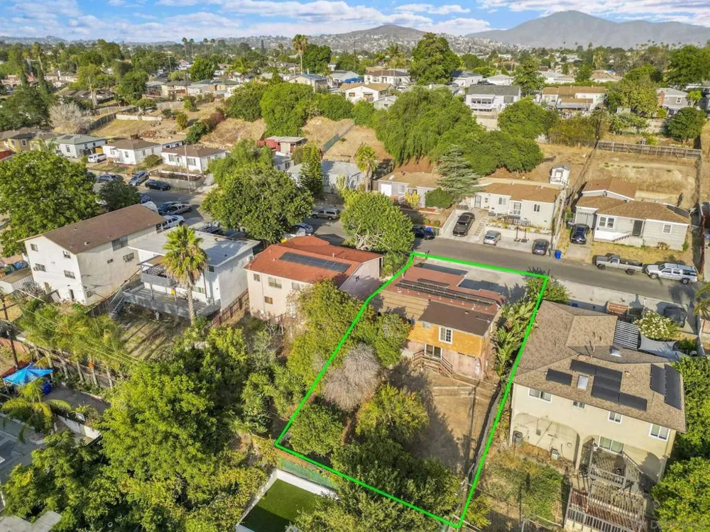2002 Noble Street Lemon Grove, CA 91945
